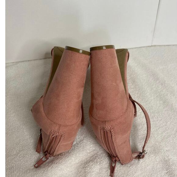 Christian Siriano Pink Suede Closed Toe Heels w/ Zipper - Size 8 1/2 - Picture 9 of 9